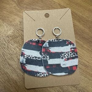 5/$10 Leopard Print Dangle‎ Earrings